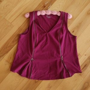 Sleeveless blouse